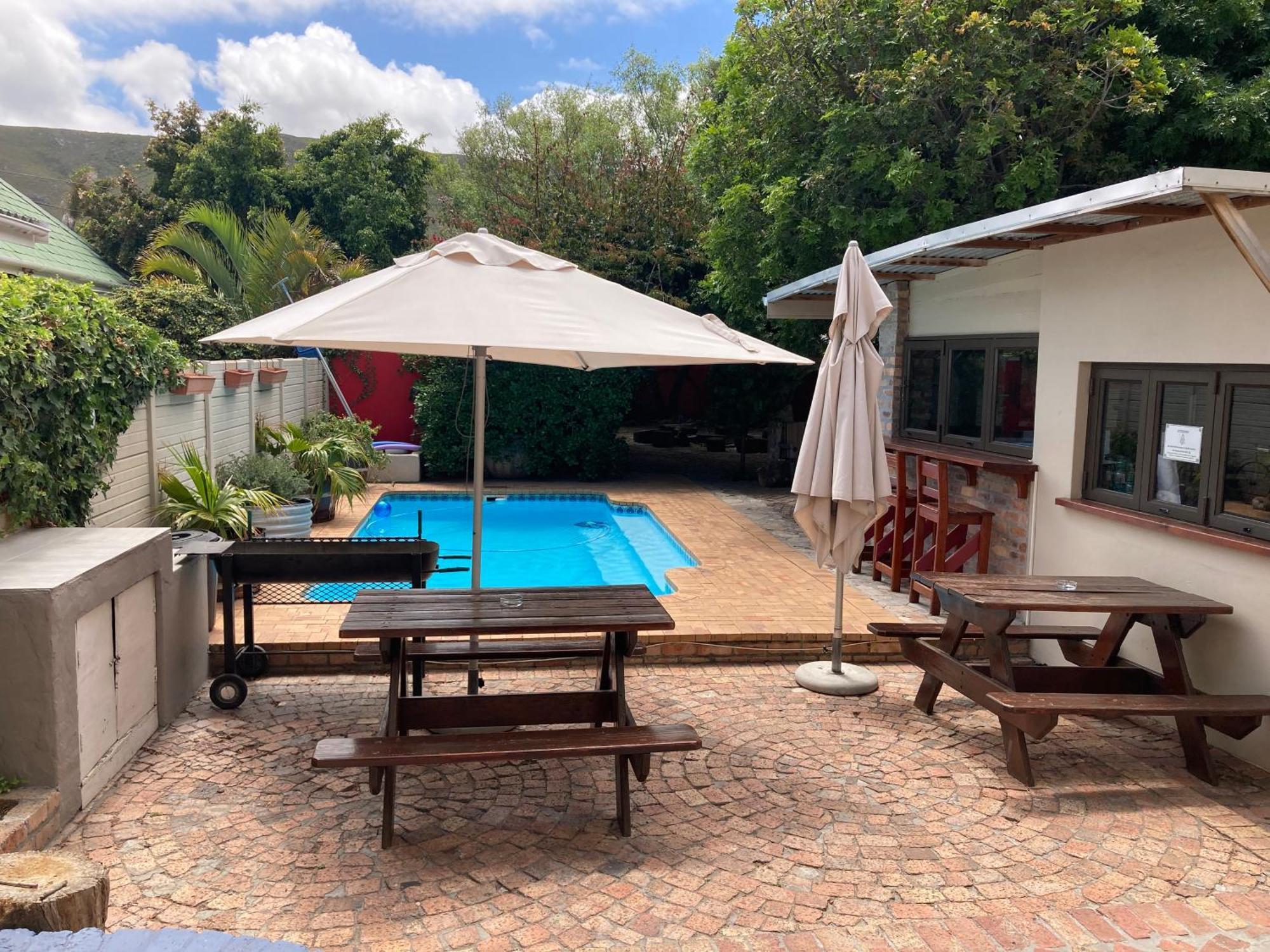Hermanus Backpackers & Budget Accommodation Extérieur photo
