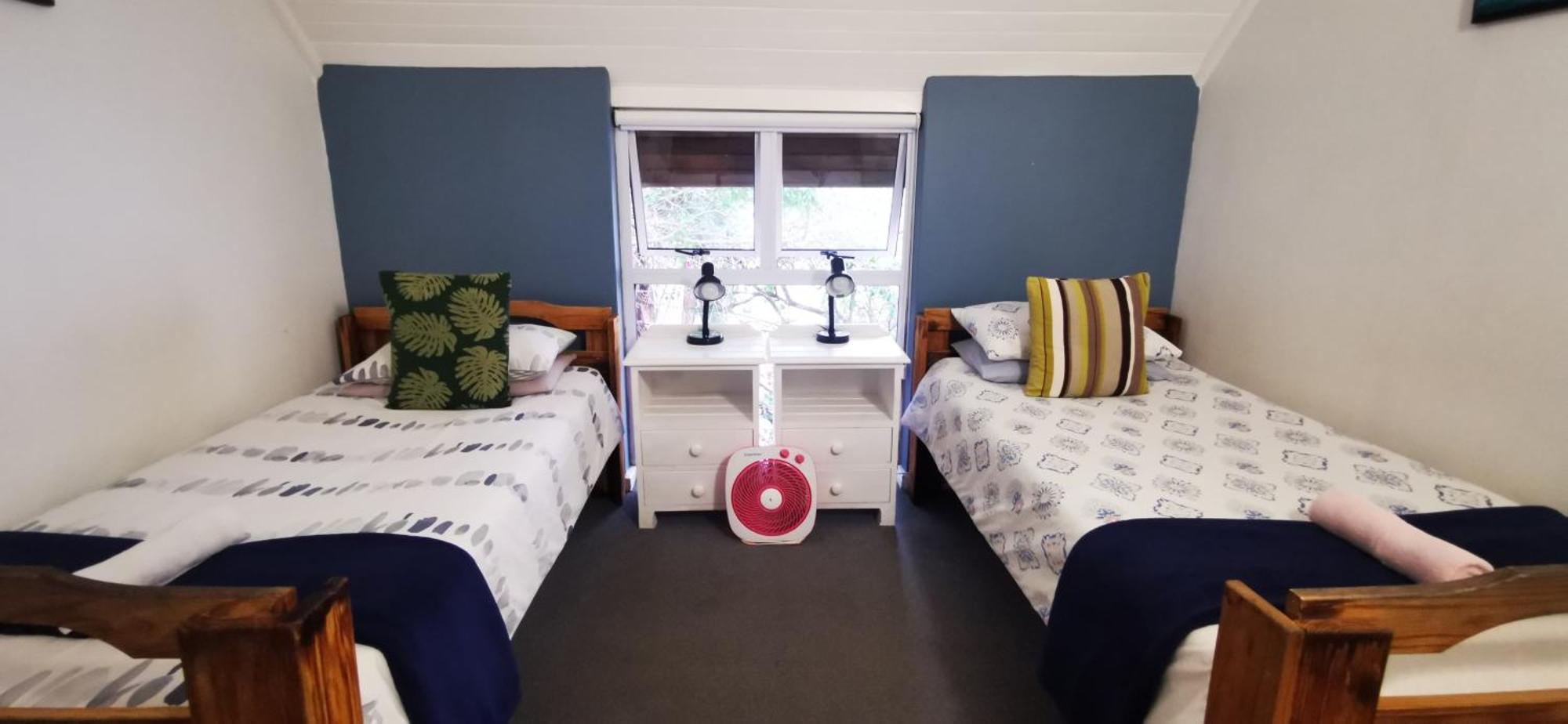 Hermanus Backpackers & Budget Accommodation Extérieur photo