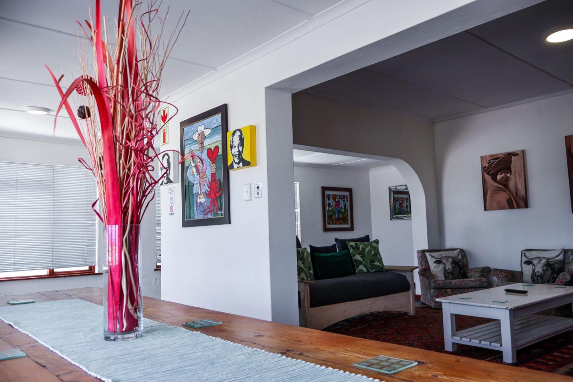 Hermanus Backpackers & Budget Accommodation Extérieur photo
