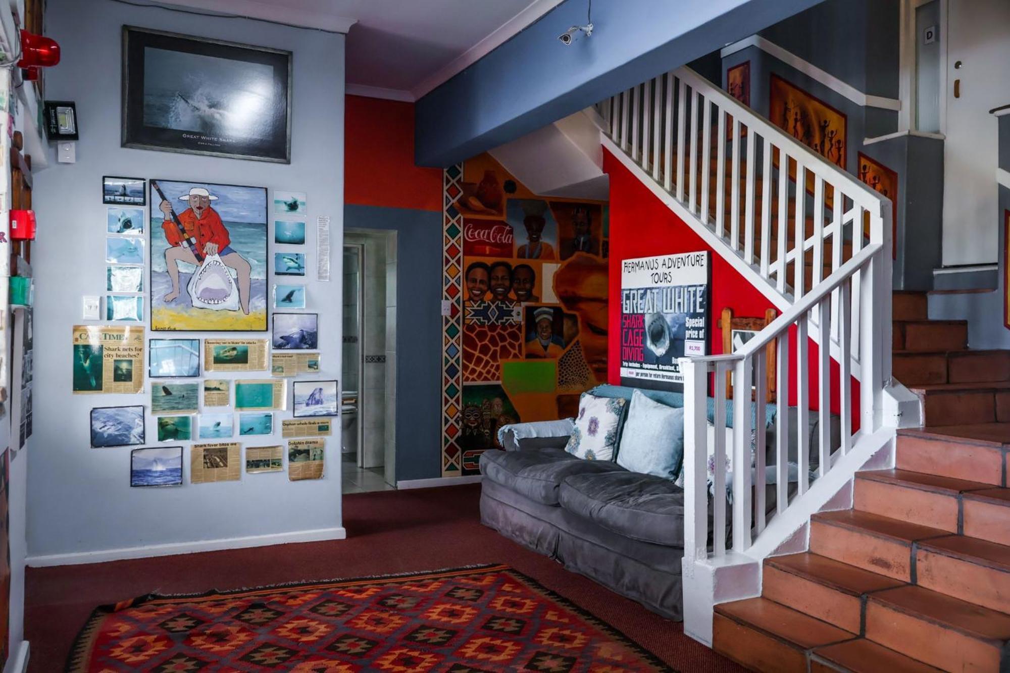 Hermanus Backpackers & Budget Accommodation Extérieur photo