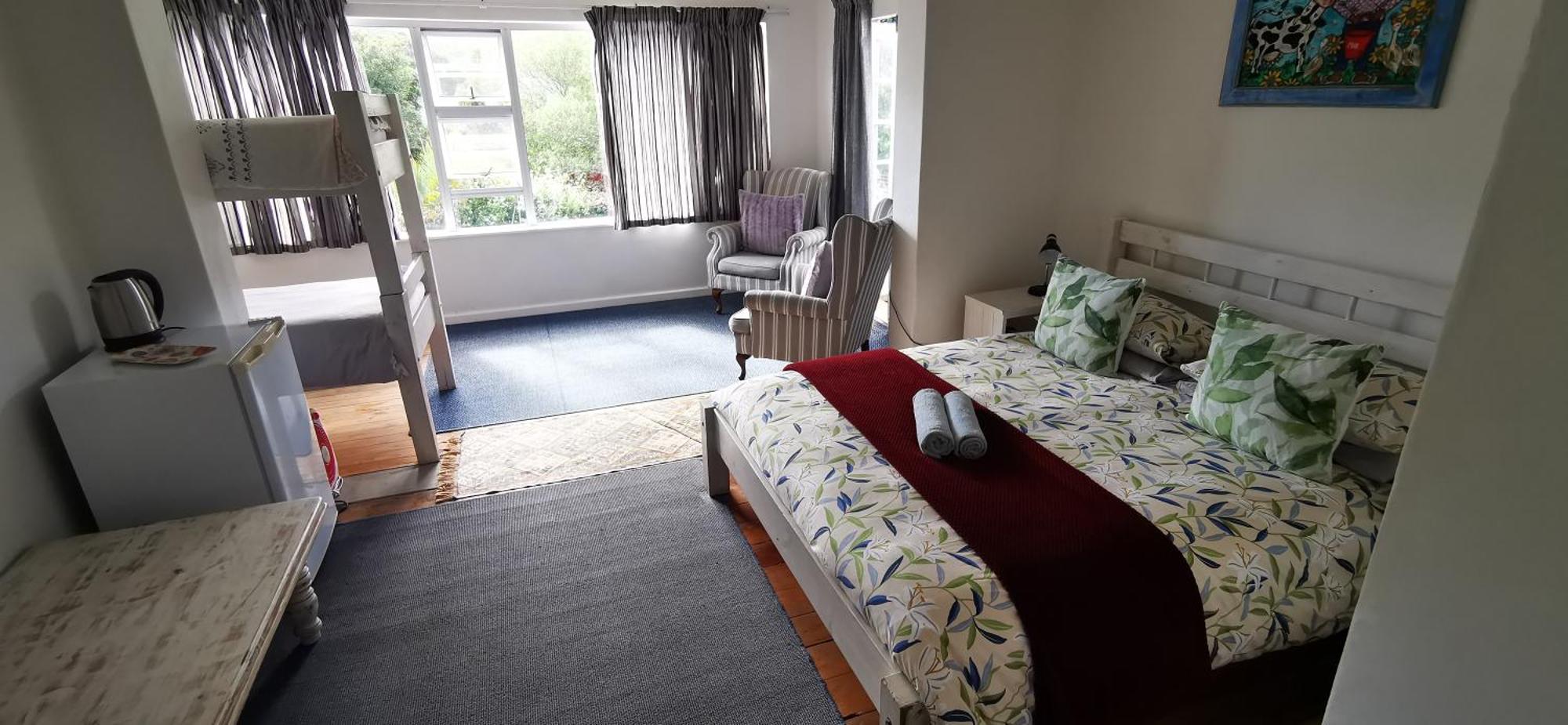Hermanus Backpackers & Budget Accommodation Extérieur photo