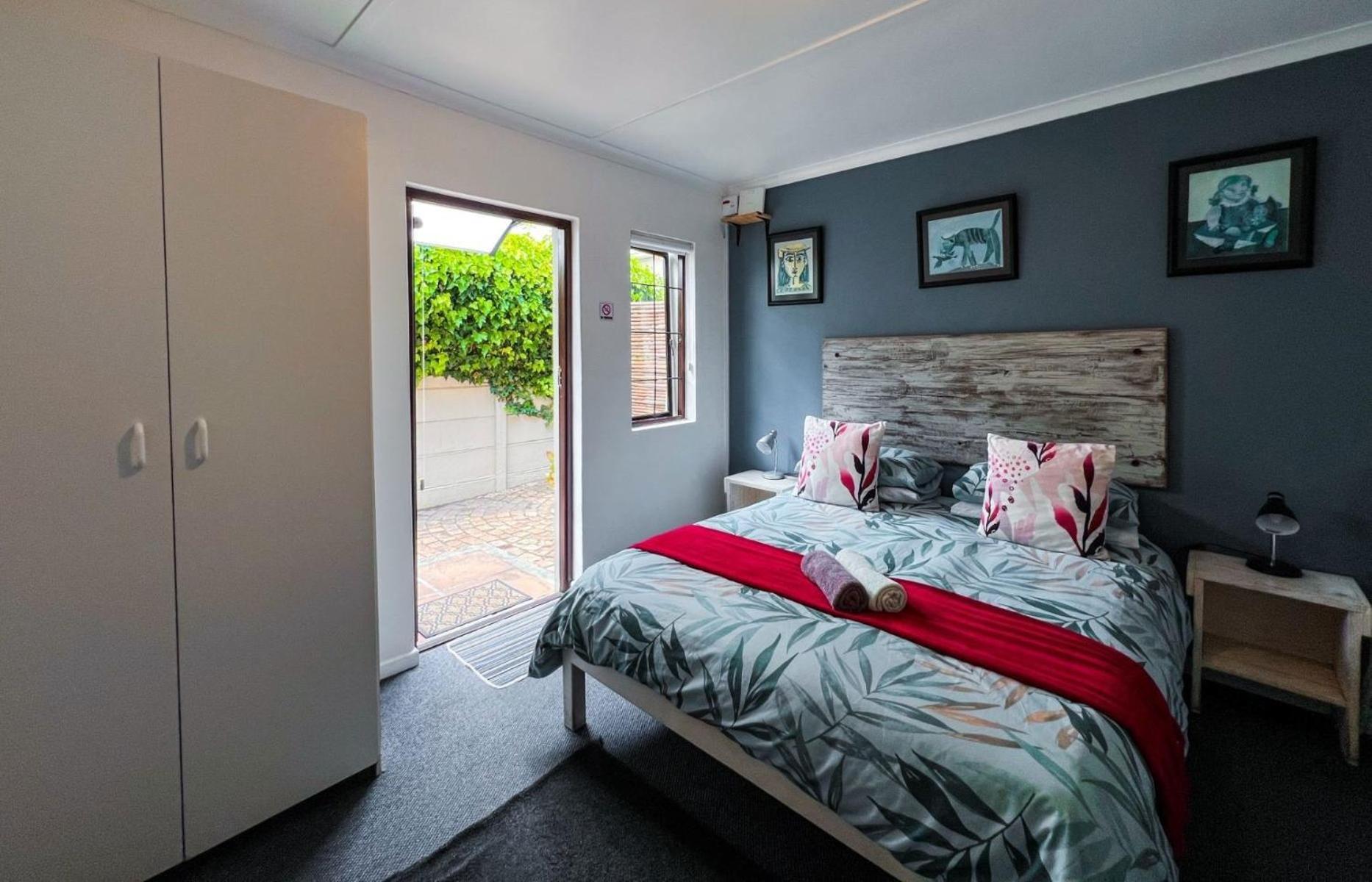 Hermanus Backpackers & Budget Accommodation Extérieur photo