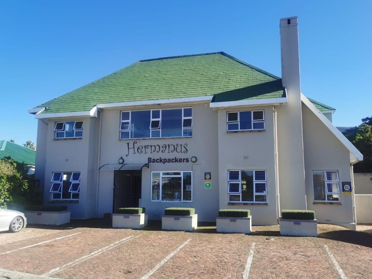 Hermanus Backpackers & Budget Accommodation Extérieur photo